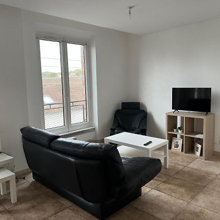 Le Relais De Saint Loup 1 A 66 Personnes Apartman Montereau-faut-Yonne Kültér fotó