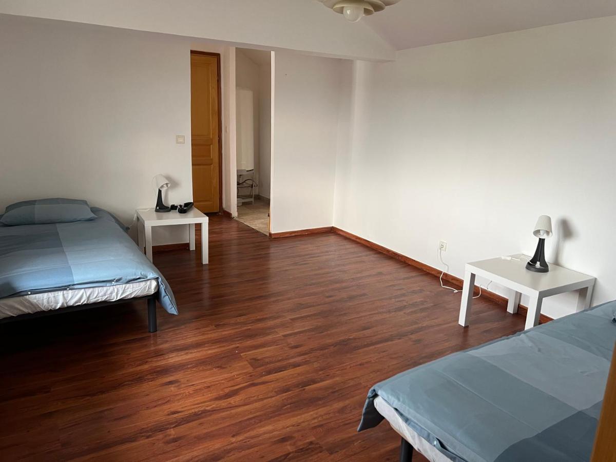 Le Relais De Saint Loup 1 A 66 Personnes Apartman Montereau-faut-Yonne Kültér fotó